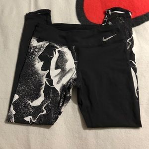 Nike leggings